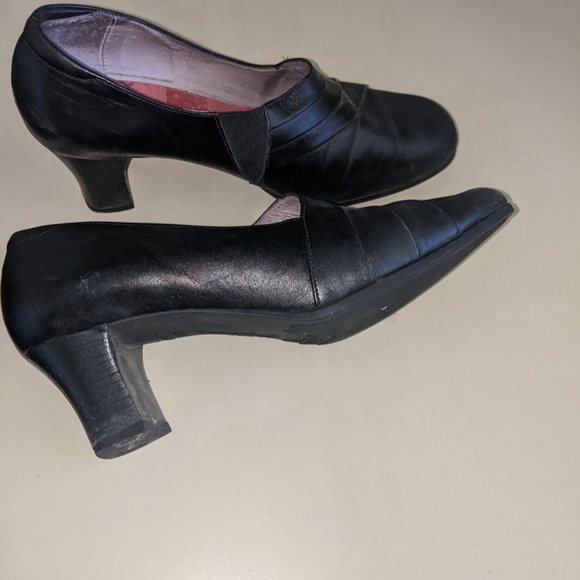 Beautifeet black mules - Picture 2 of 3